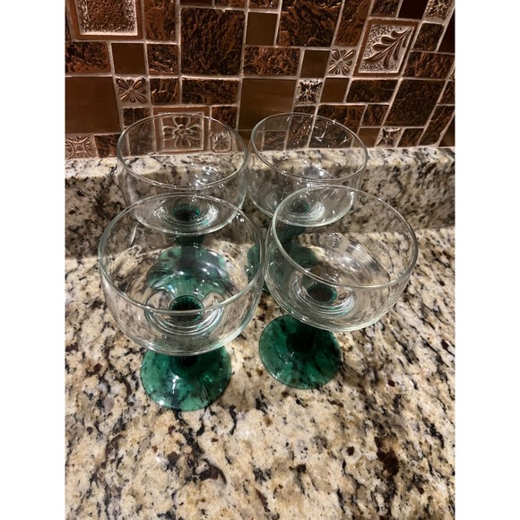 Set‎ of 4 Green Cactus Stem Margarita Glasses Novelty Cocktail Glasses - Picture 4 of 4